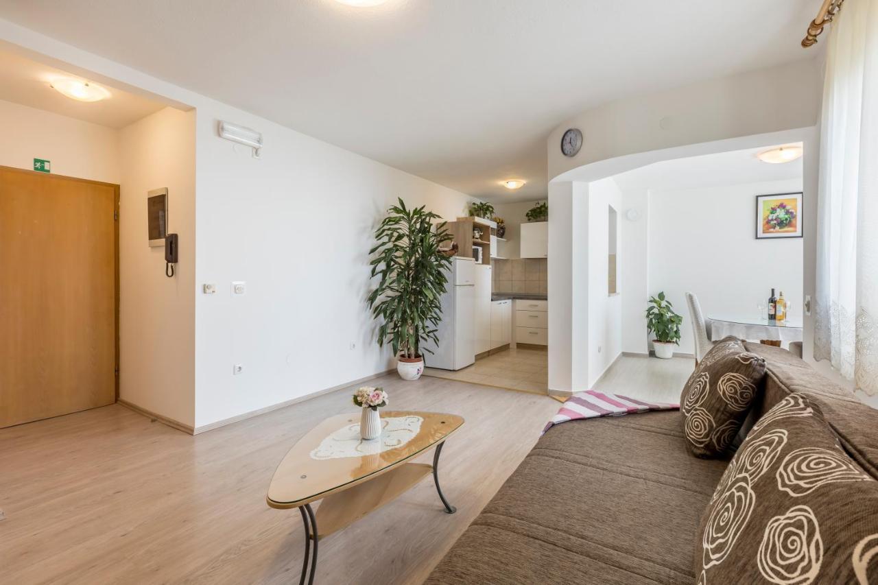 Sky Apartments بودْسْتغانا المظهر الخارجي الصورة
